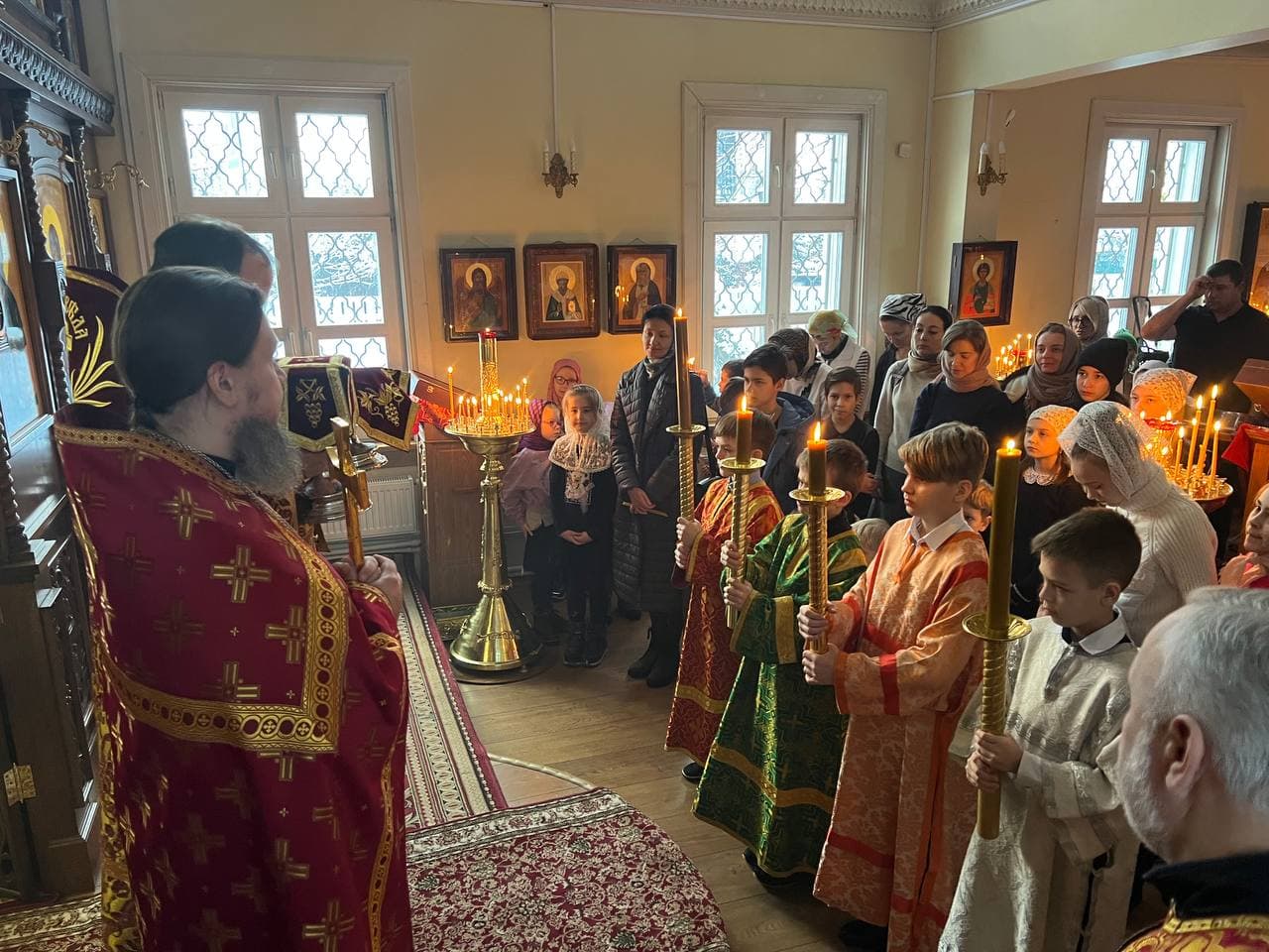 Сегодня в нашем храме состоялась первая «детская» литургия!