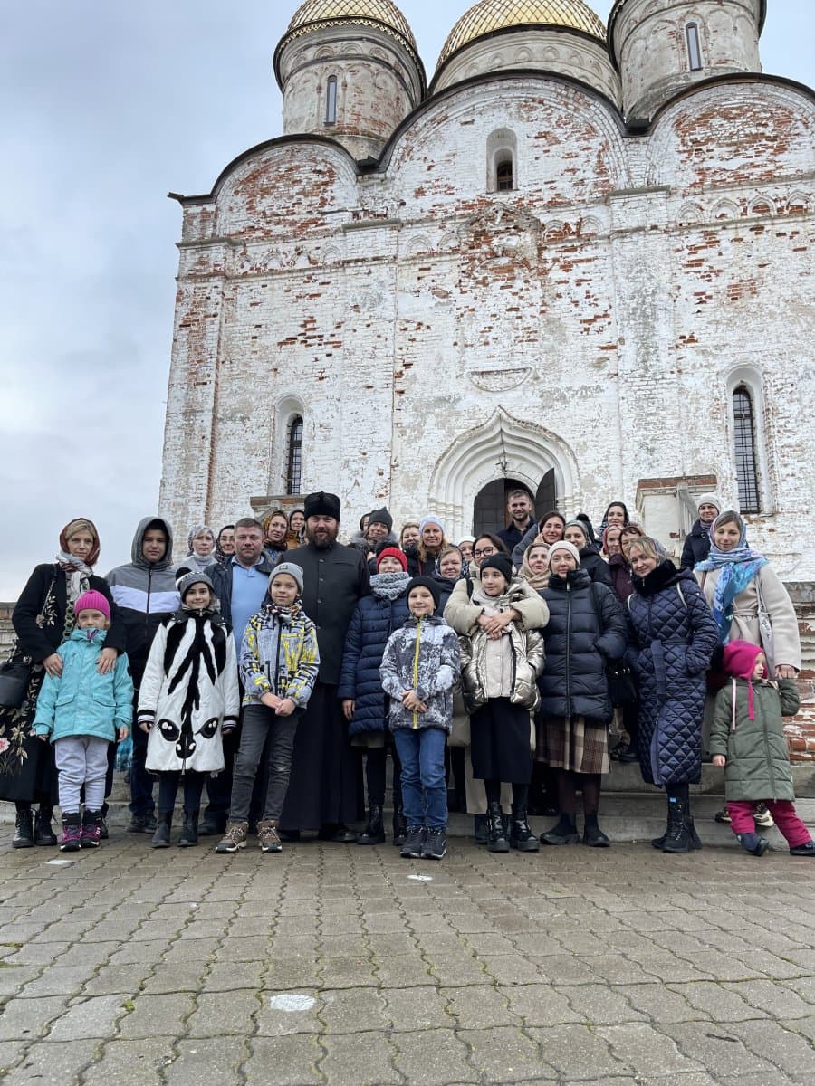 07.11.2021 Паломническая поездка в Спасо-Бородинский женский монастырь и в Лужецкий Ферапонтов мужской монастырь.